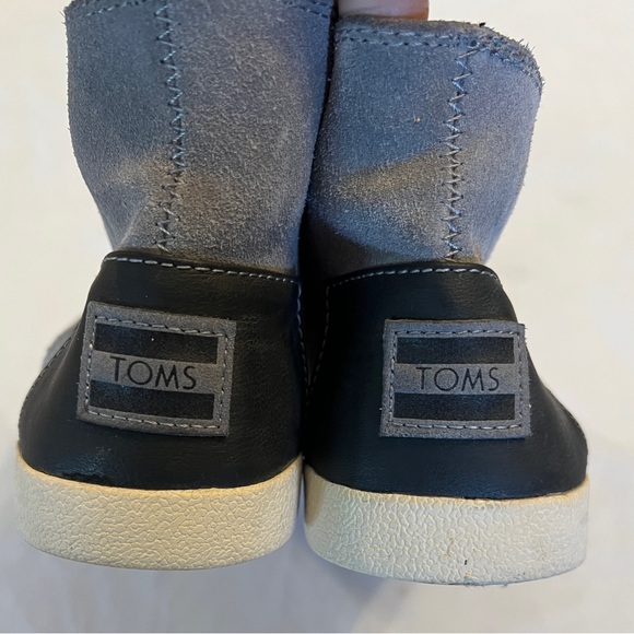 TOMS Women's Gray Suede Slip On Paxton Sneakers size 8 Footwear ankle comfort - Picture 6 of 8